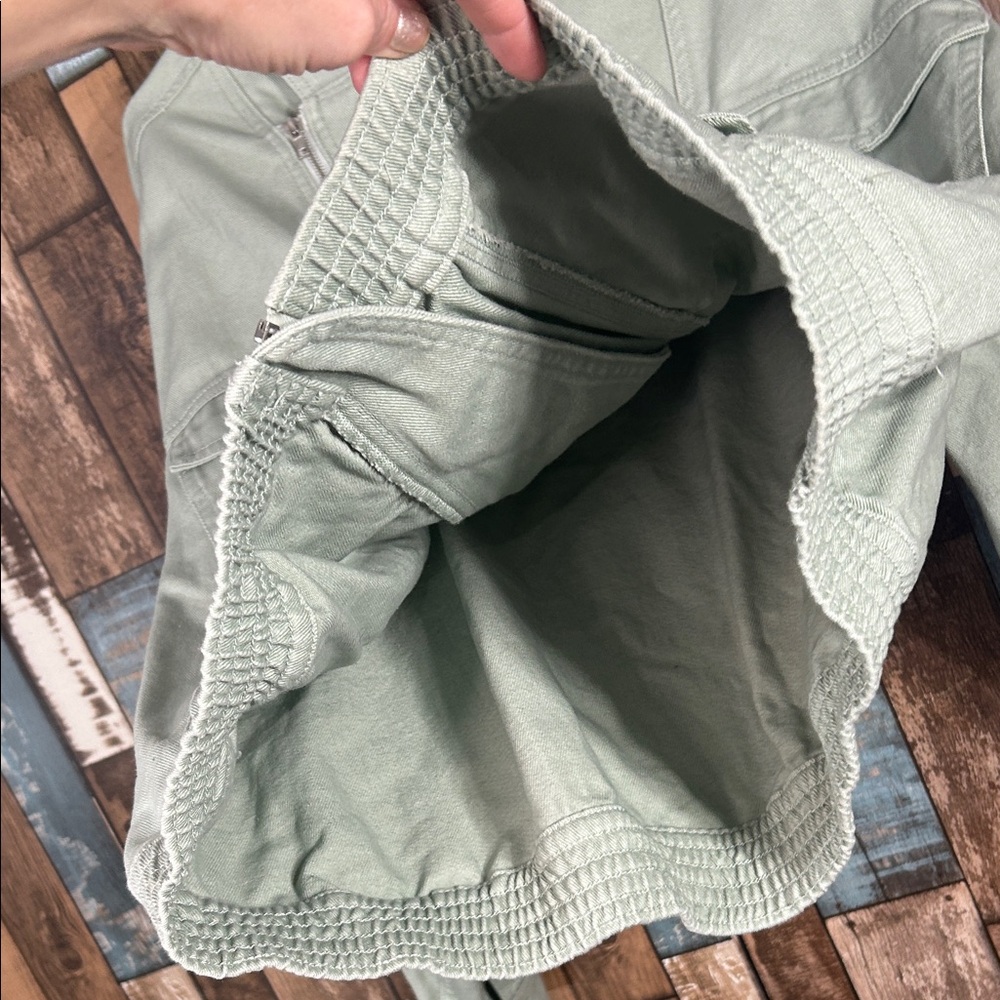 Gianni Bini Light Green oversized zip side Jacket - Picture 11 of 16